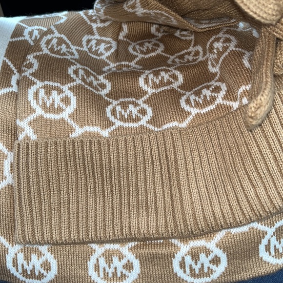 NWT & Gift Box Michael Kors Jetset Logo 3 Piece Gift Set - Picture 4 of 7